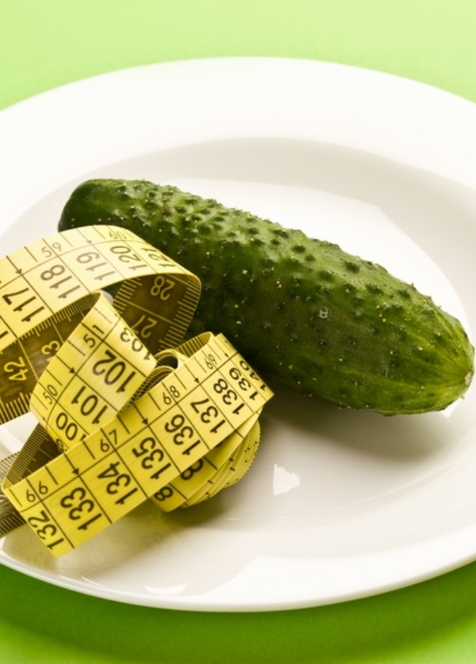 يحتوي الخيار على سعرات حرارية منخفضة فضلا عن انه وسيلة طبيعية لحرق الدهون