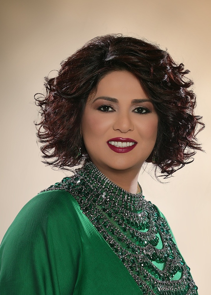 نوال تألقت باللون الاخضر في لقاءها 