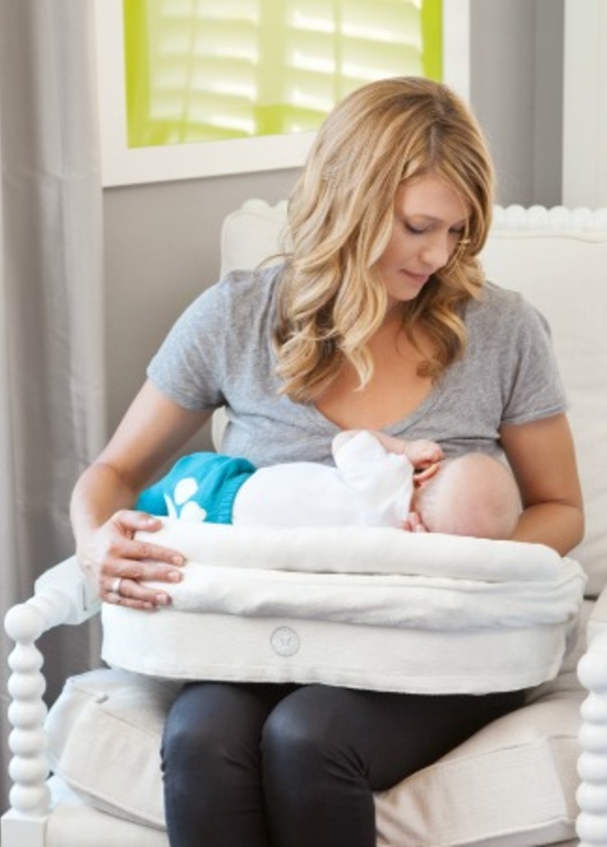 وزن وصحة الطفل تعتمد على وزن الام خلال الحمل والرضاعة