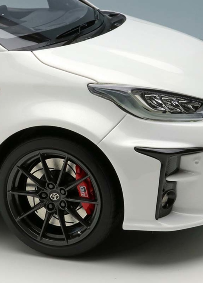 أكيو تويودا يصف السباق لصناعة السيارات ذاتية القيادة بالعبثي