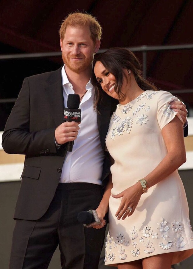 الأمير هاري يعاني من أزمة مالية بسبب إسراف ميغان ماركل