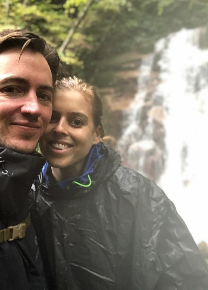 الأميرة يوجين تهنئ شقيقتها الكبرى