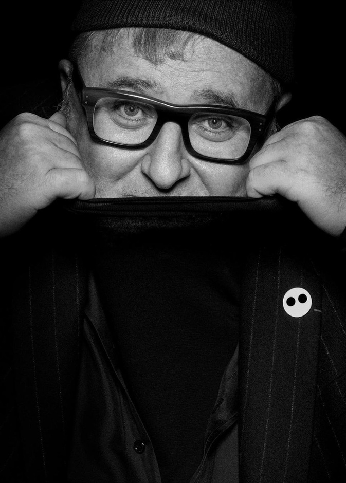عرض ازياء مشترك يضمّ 44 دار تحية للمصمم Alber Elbaz