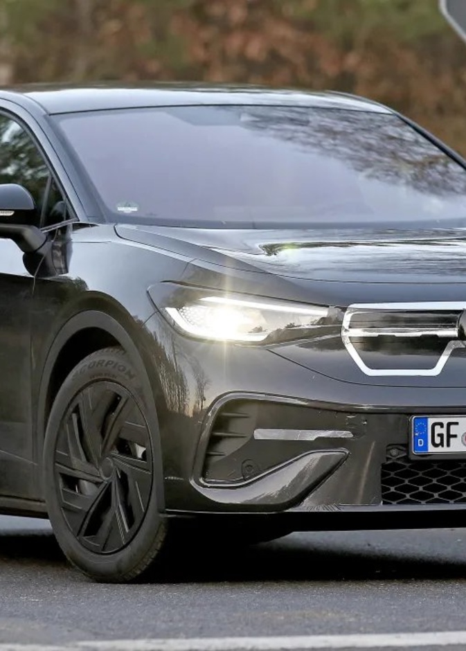 فولكس فاغن تحدد موعد إطلاق سيارتها الكهربائية ID5