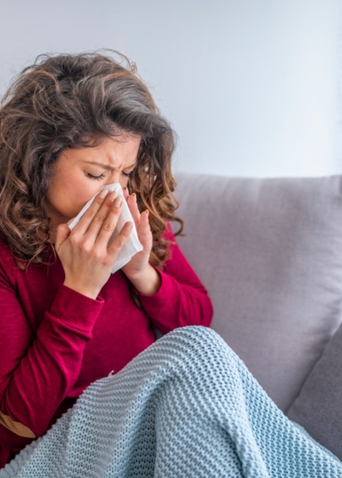 فيروس كورونا قد يتحول لانفلونزا عادية بشرط التطعيم