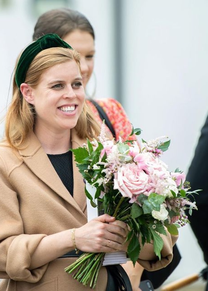 ملكة بريطانيا تهنئ الأميرة بياتريس على مولد طفلتها الأولى