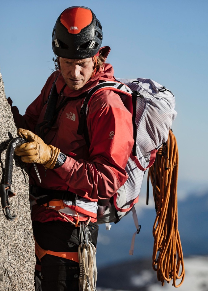 أوڤرسيز محدودة الكمية _إيفرست_ تصميم أنيق لإطلالة مريحة من Vacheron Constantin