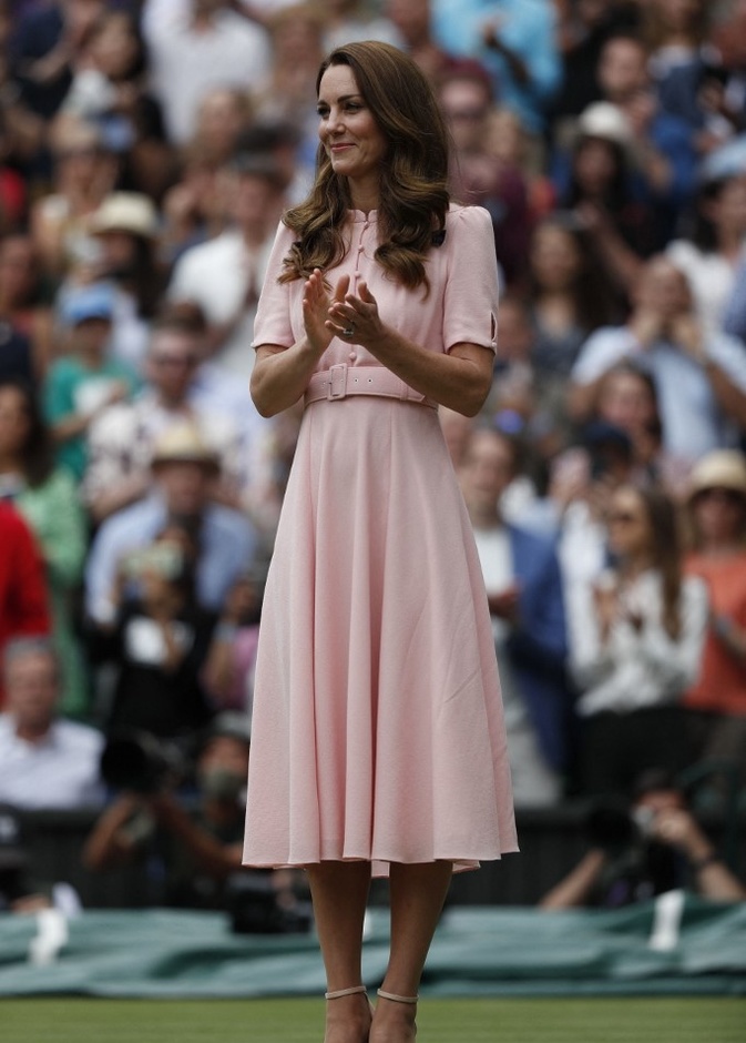 تعرفي على أنواع الأحذية التي تتألق بها كيت ميدلتون