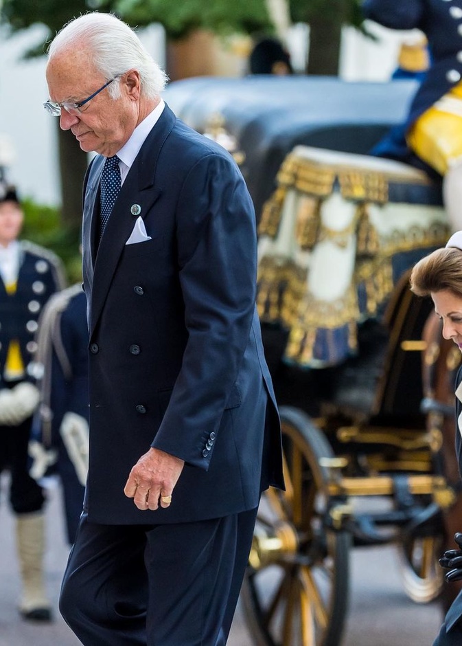 بحضور العائلة المالكة.. كيف كانت مراسم افتتاح البرلمان السويدي؟