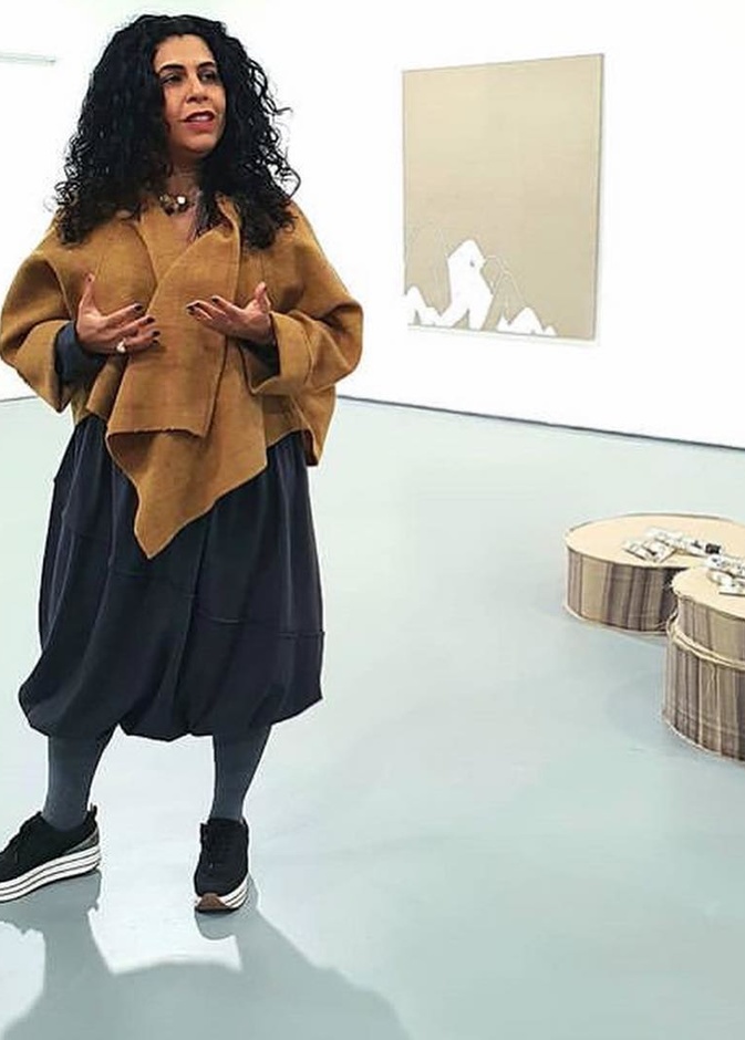 الموهوبة منال الضويان.. فنانة مفاهيمية قديرة وأعمال فنية مبتكرة