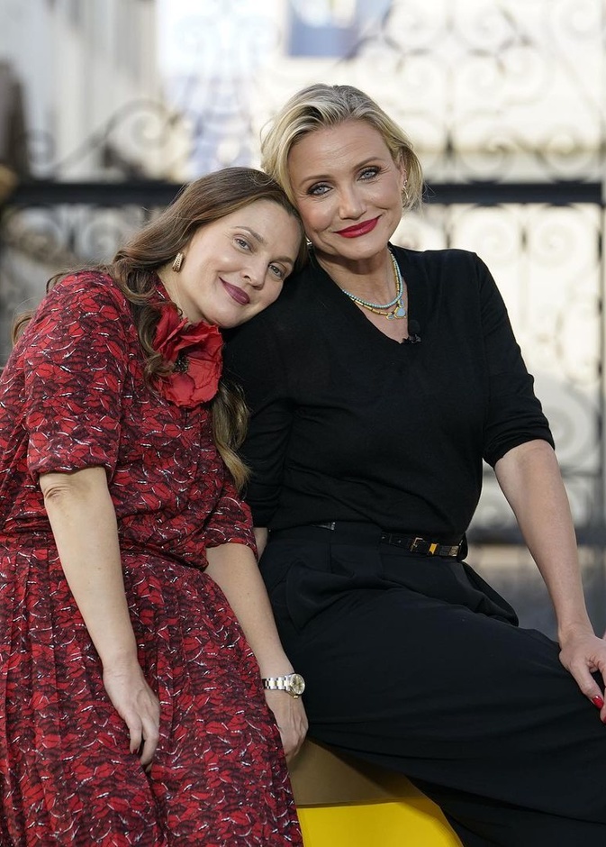 عفوية النجوم في برنامج "The Drew Barrymore Show"