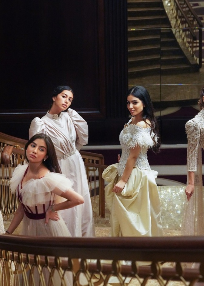 بتقنية " "Fashtology عرض أزياء المصممة السعودية هلا العيطة يخطف الأنظار في جدة