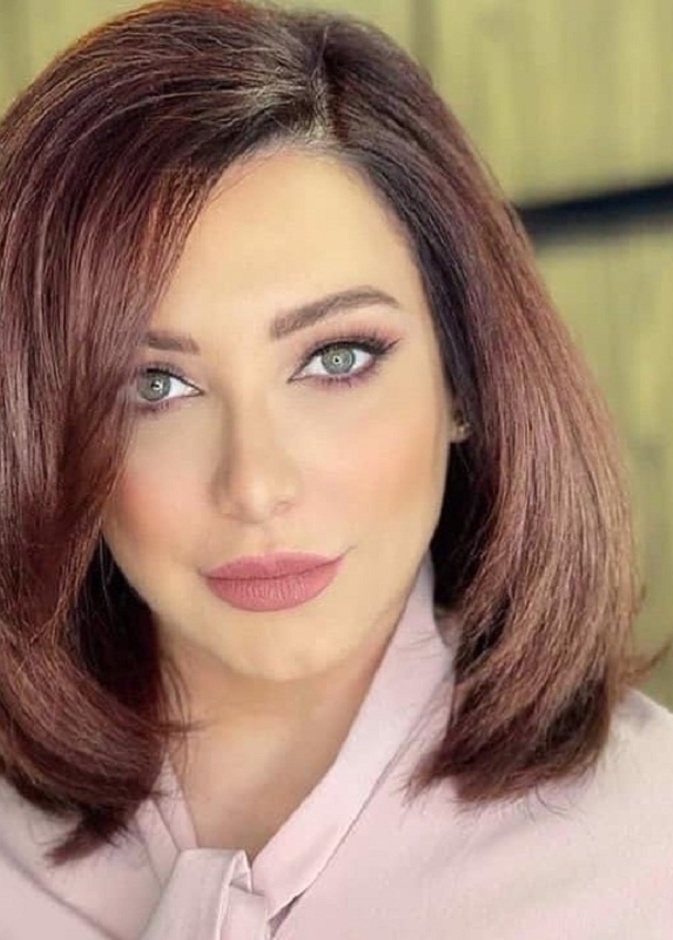 سلاف فواخرجي- صورة من حسابها على انستقرام