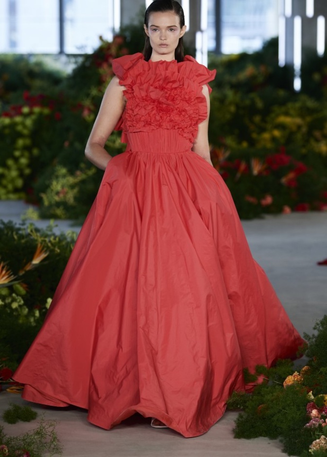 مجموعة Jason Wu لربيع وصيف 2022 عودة إلى الطبيعة بتصاميم ساحرة