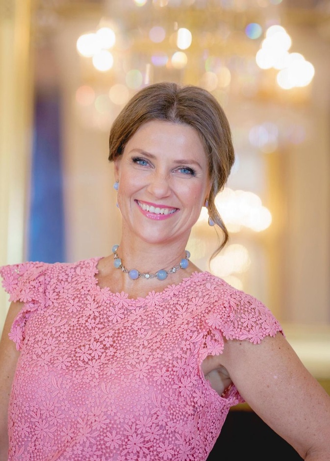 الأميرة مارثا لويز تحتفل بعيد ميلادها الخمسين