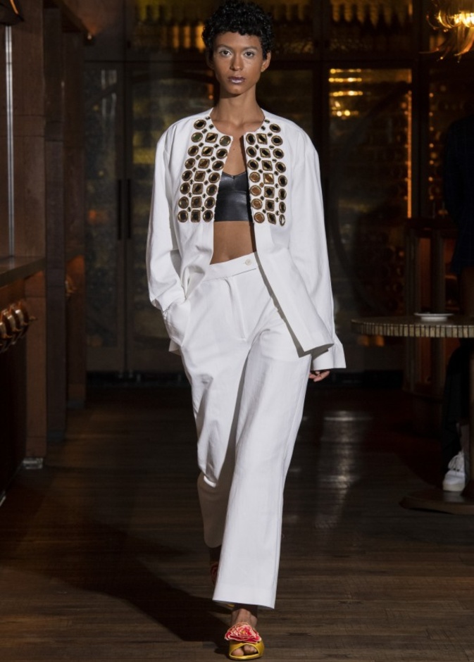 عرض أزياء Osman  لربيع وصيف 2022 من أسبوع الموضة في لندن