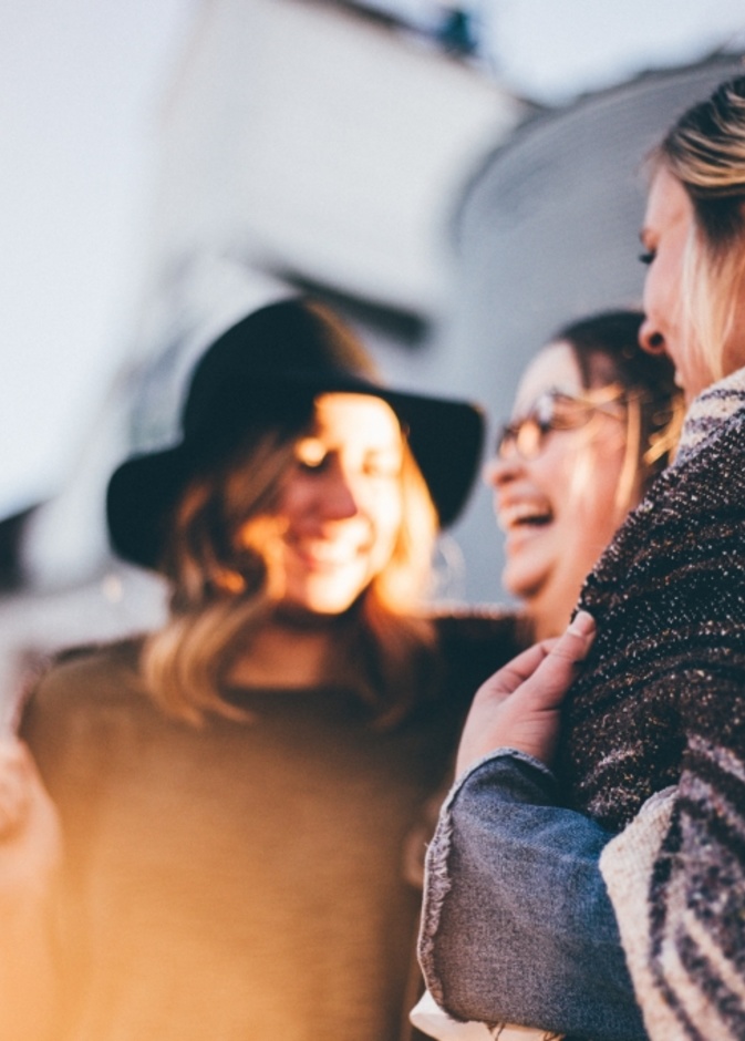 التحدث مع الآخرين وتأثيره على صحة الدماغ