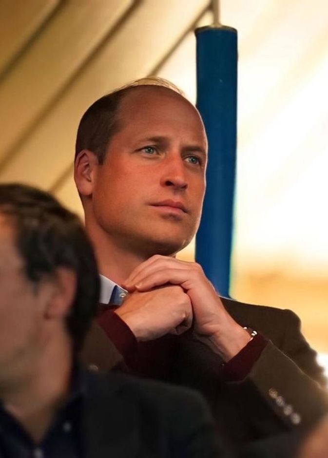 الأمير وليام يقوم بزيارة غير معلنة لموقع مباراة فريقه المفضل لكرة القدم