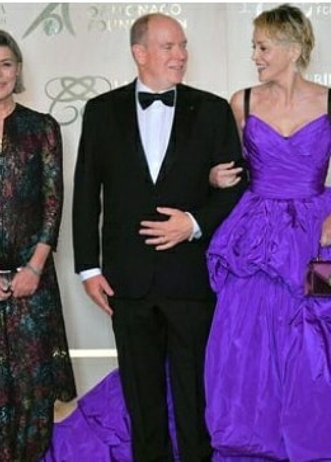 الأمير ألبرت في حفل خيري جديد لصالح البيئة بصحبة نجوم ومشاهير من بينهم شارون ستون