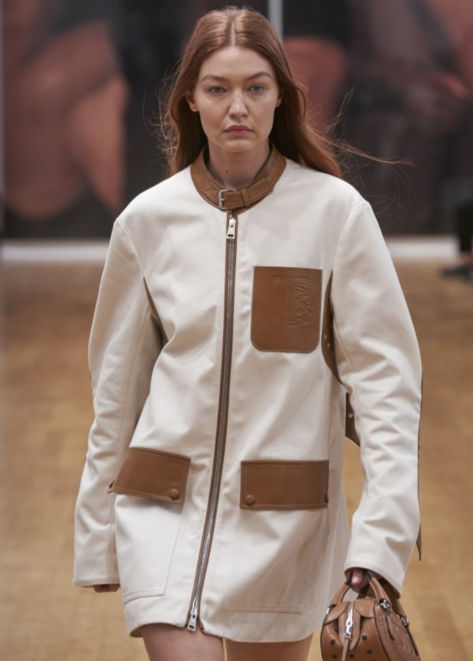 مجموعة  Tod sلربيع وصيف 2022 من أسبوع الموضة في ميلانو