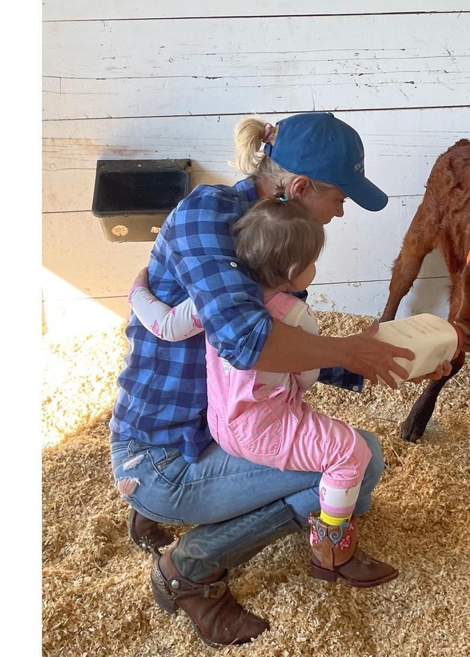 يولاندا حديد تشارك المعجبين صور نادرة عن حفيدتها "خاي" ابنة جيجي حديد وزين مالك