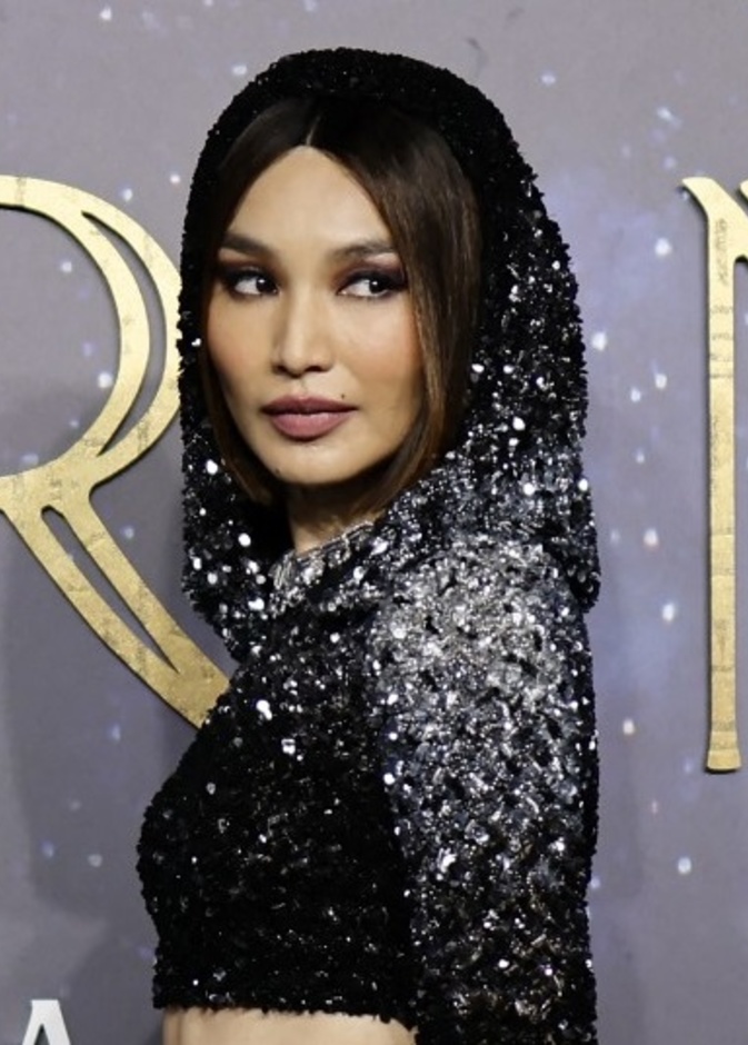 إطلالات جمالية ساحرة للنجمات العالميات خلال عرض فيلم Eternals في لندن