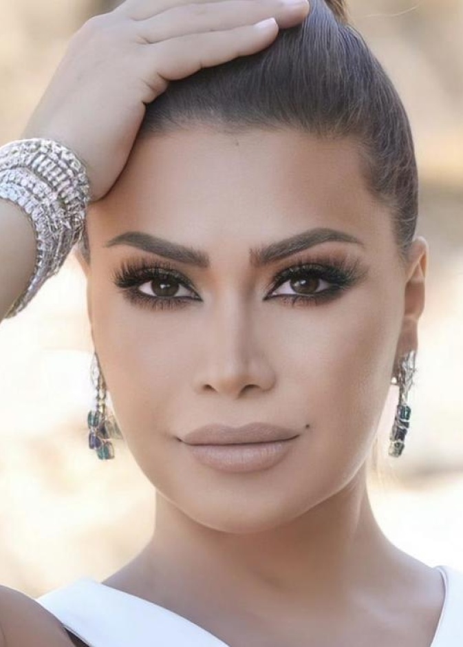 إطلالات مكياج برونزي مثالية من وحي نوال الزغبي