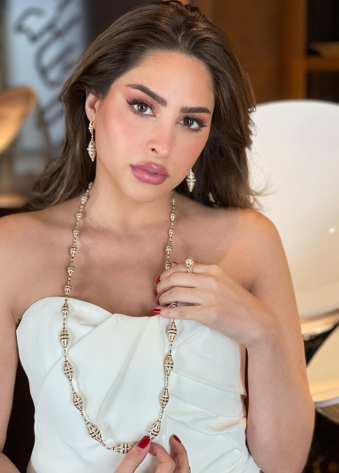 فوز الفهد تتصدر التراند بإطلالات مجوهرات ساحرة