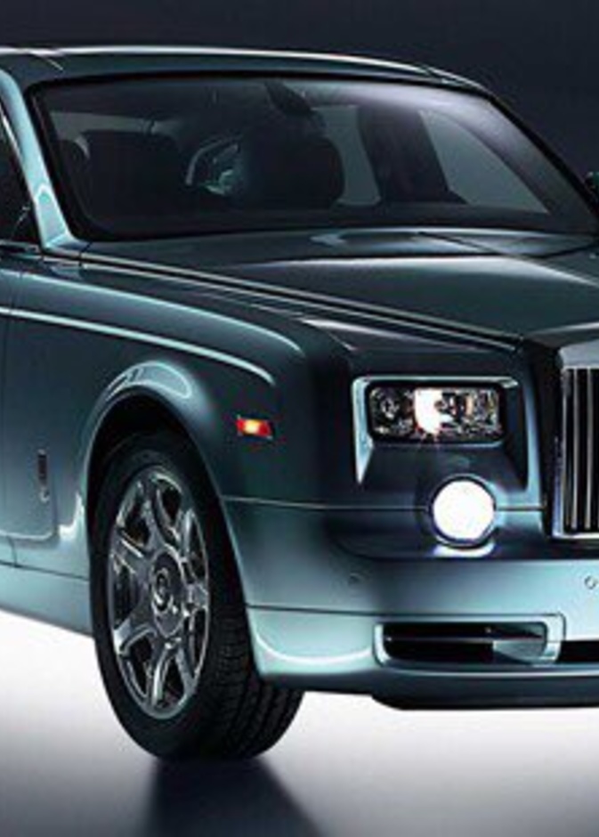 رولز رويس ستوقف إنتاج محركات الاحتراق الداخلي