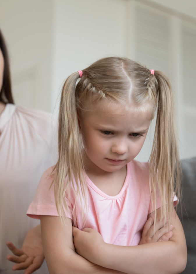 كيفية التعامل مع الطفل المتمرد قبل خروجه عن السيطرة