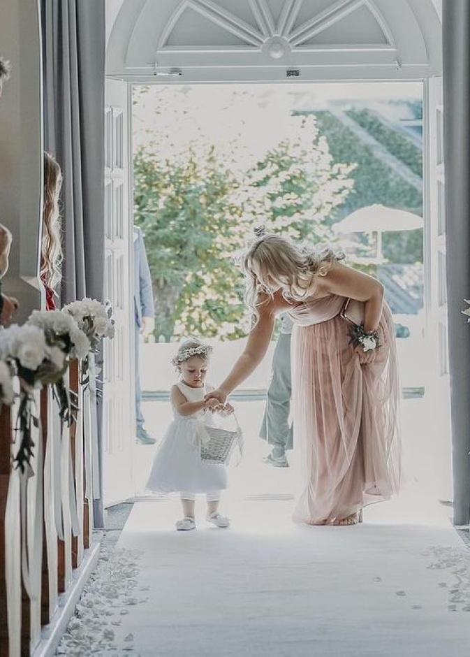 عروس تستثني ابنة أختها من حفلة الزفاف