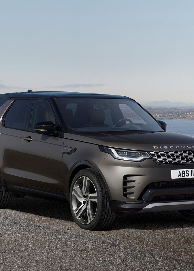 لاندروفر ديسكفري بإصدار ميتروبوليتان 2023