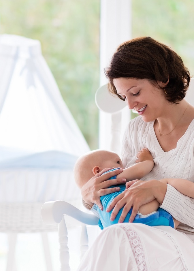 متى ينزل حليب الأم بعد الولادة القيصرية