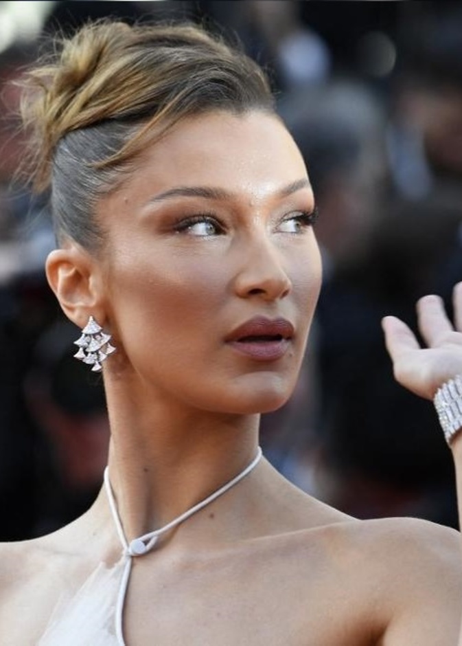 مجوهرات بيلا حديد من بولغري