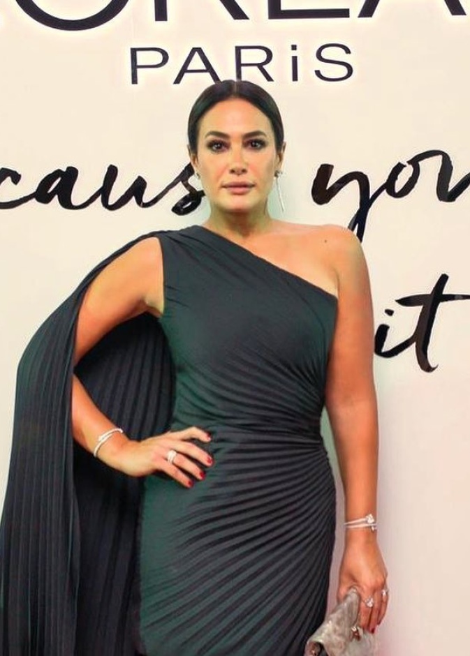 هند صبري بمجوهرات بولغاري-الصورة من حسابها على انستقرام للمصور حسن أمين