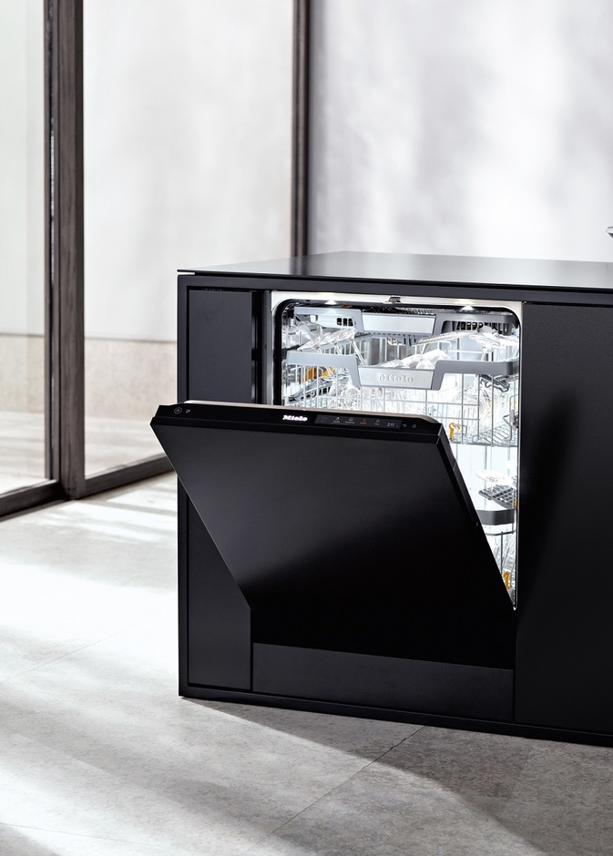 شركة ميلي الألمانية للأجهزة المنزلية الفاخرة تطلق مجموعة الجيل 7000