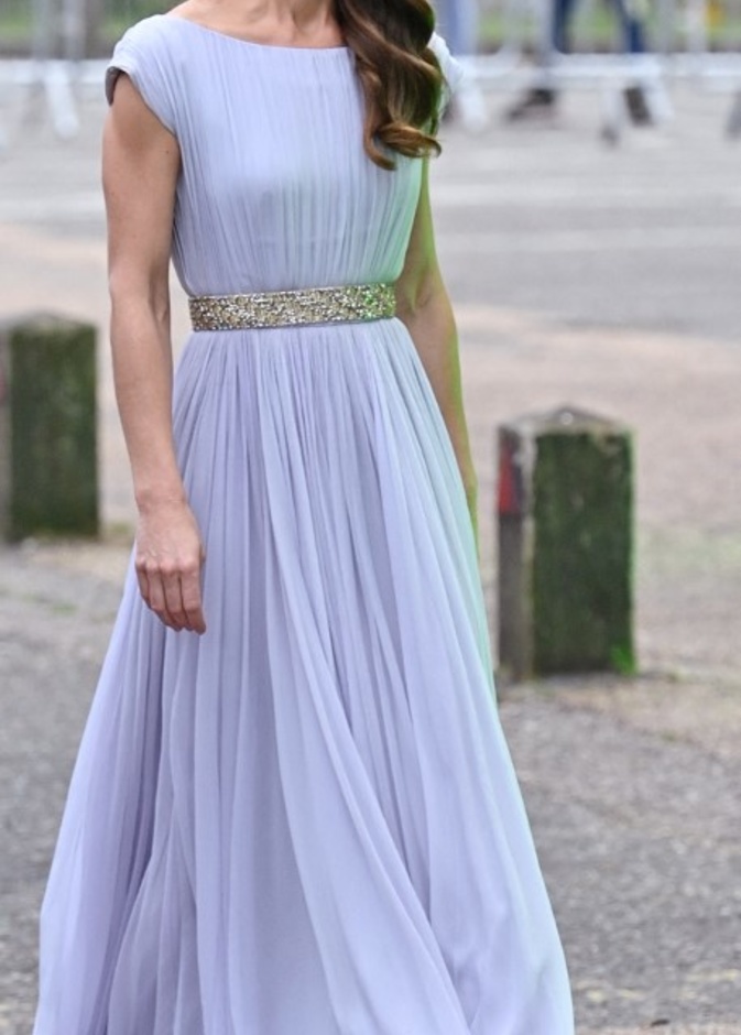 هذا هو سعر فستان كيت ميدلتون المعاد تدويره في حفل توزيع جوائز Earthshot