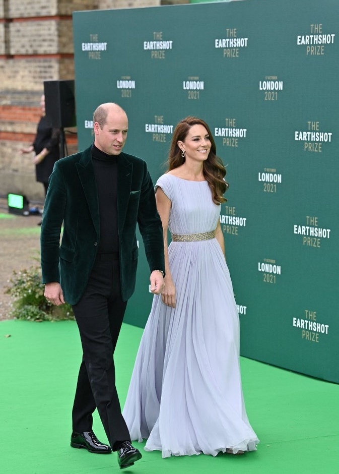على السجادة الخضراء.. ويليام وكيت يستقبلان النجوم في حفل توزيع جوائز Earthshot 