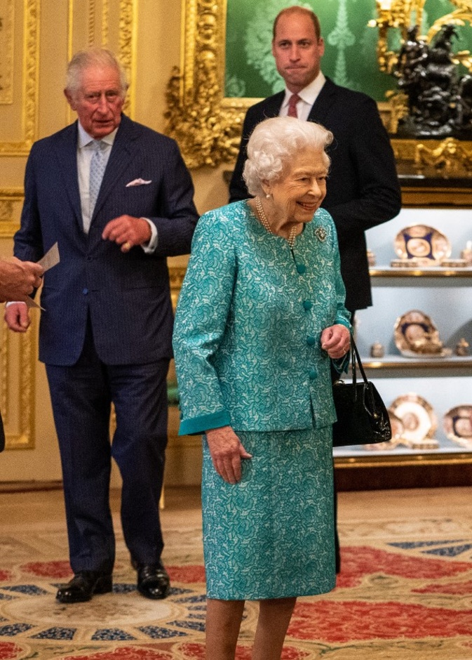 بسبب حالتها الصحية.. الملكة إليزابيث الثانية تلغي رحلتها إلى أيرلندا الشمالية 