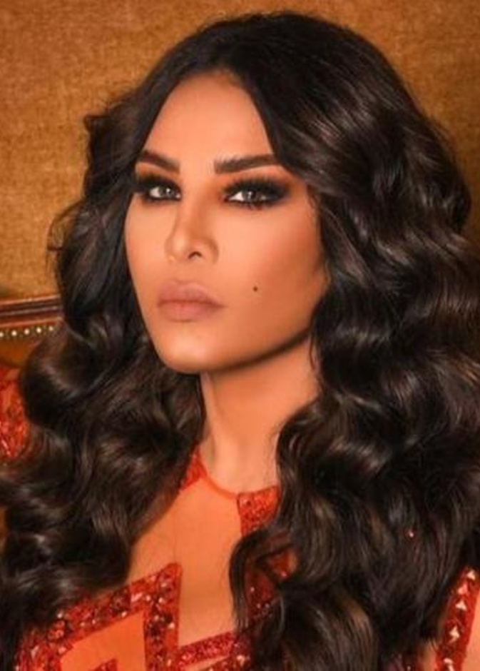 الفنانة أحلام