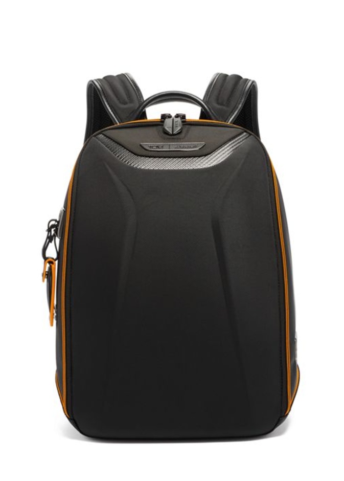 TUMI وMcLaren تضيفان حقائب وأكسسوارات إلى مجموعتهما الأولى