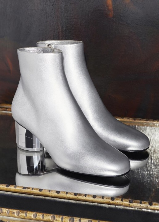 دار Salvatore Ferragamo تطلق  تشكيلة موسم الأعياد الجديدة لعام 2021