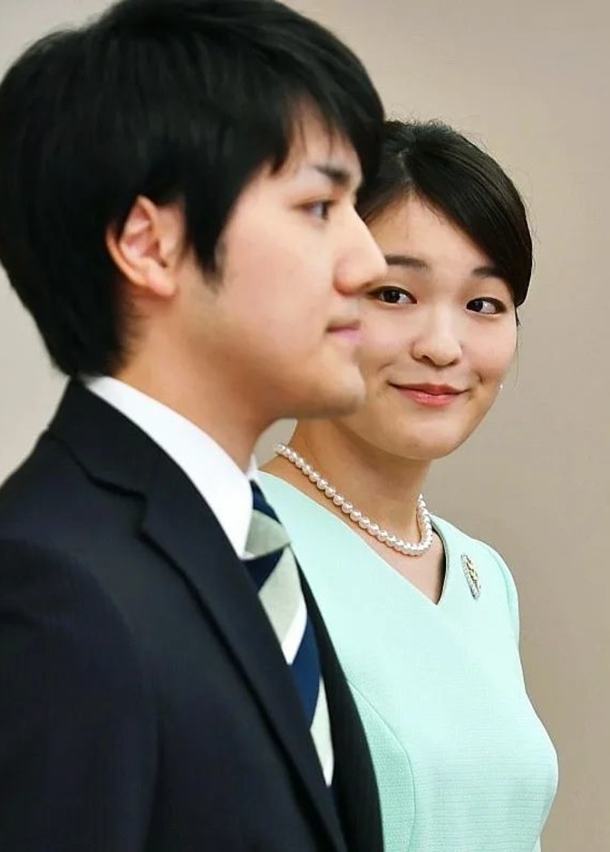 الأميرة ماكو تخضع لعلاج نفسي بسبب تأثرها بالتقارير السلبية عن زواجها