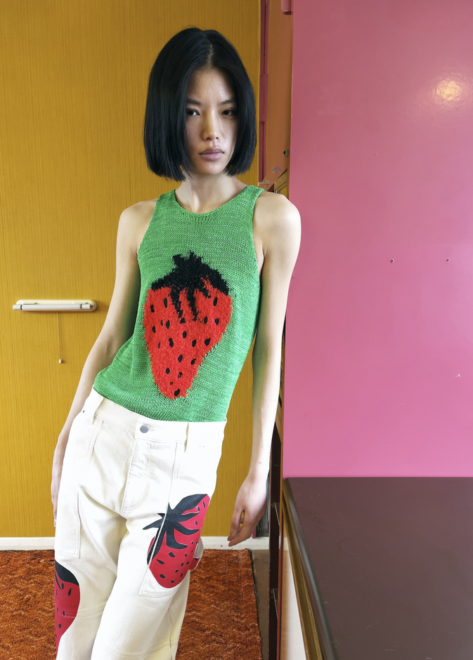 علامة جي دبليو أندرسون تطلق تشكيلة أزياء الرحلات والعطلات لربيع وصيف 2022