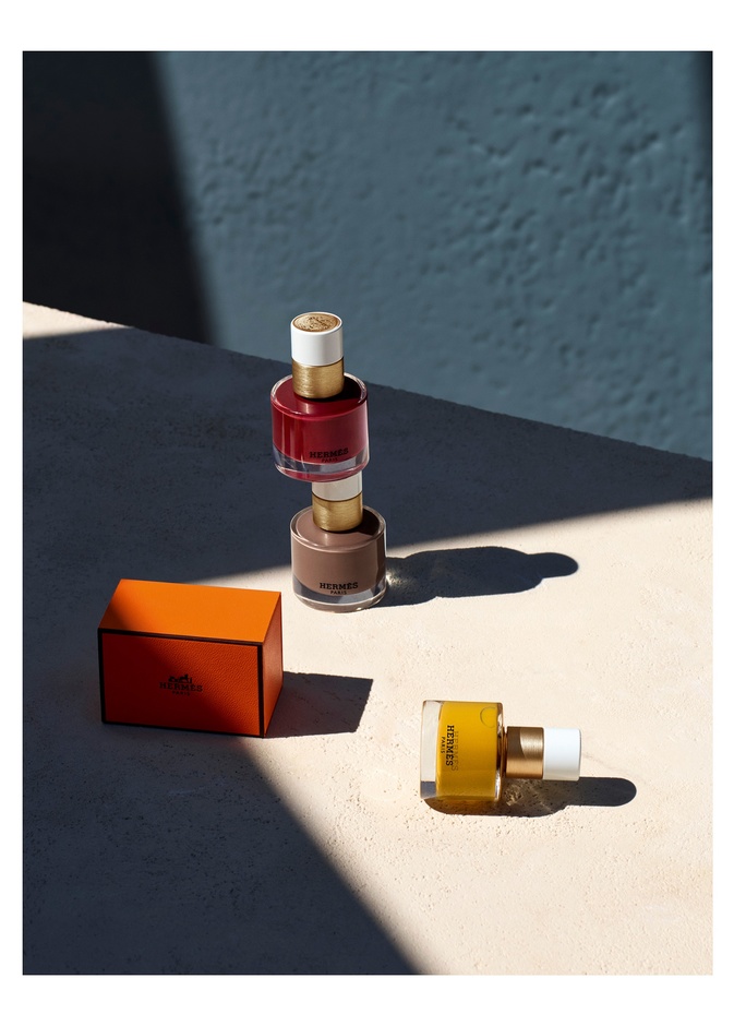 طرق اعتماد روتين العناية بجمال اليدين والأظافر مع مجموعة أيدي Hermès