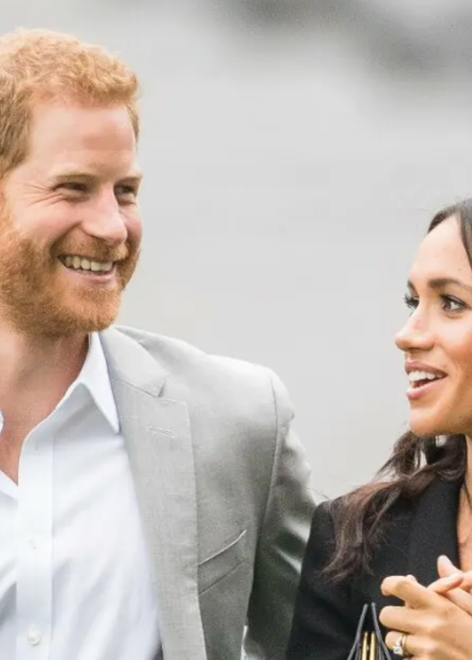 صديق مقرب لميغان يرسل هدية للأمير هاري مستوحاة من إطلالة للأميرة ديانامقرب لميغان يرسل هدية للأمير هاري مستوحاة من إطلالة للأميرة ديانا