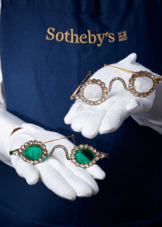 كنوز تاريخية رائعة في مزاد سوثبيز بأكثر من 4 ملايين دولار!