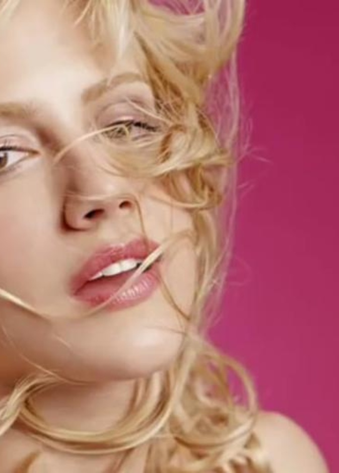 السر وراء منزل بريتاني ميرفي وغموض وفاتها هناك