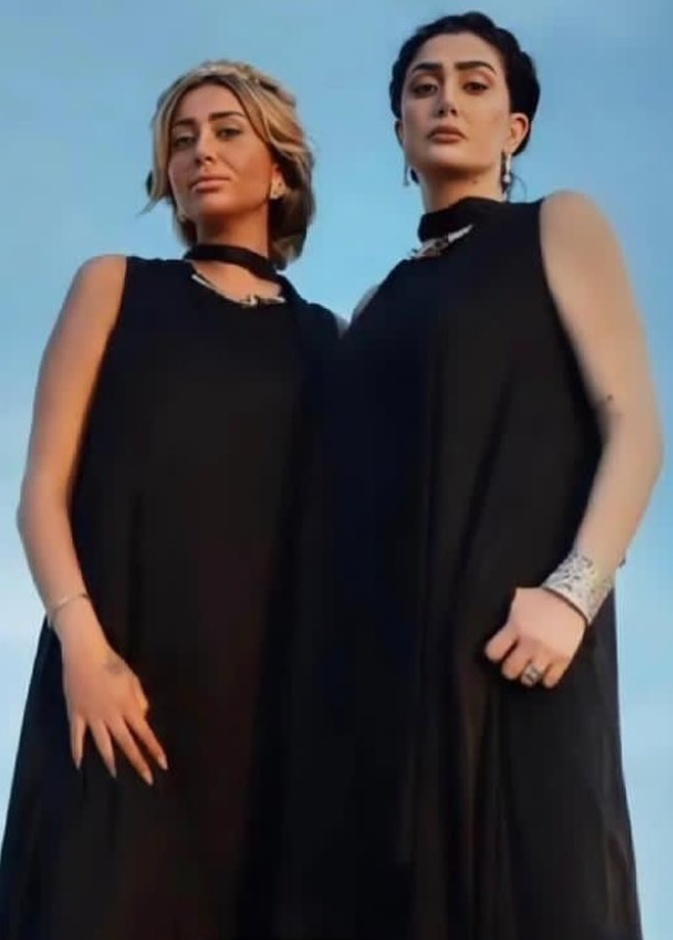 غادة عبد الرازق وابنتها 