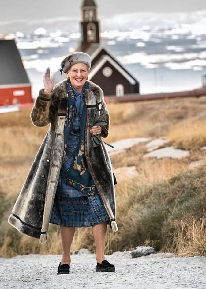 ملكة الدنمارك تبدأ زيارتها الرسمية لجزيرة جرينلاند